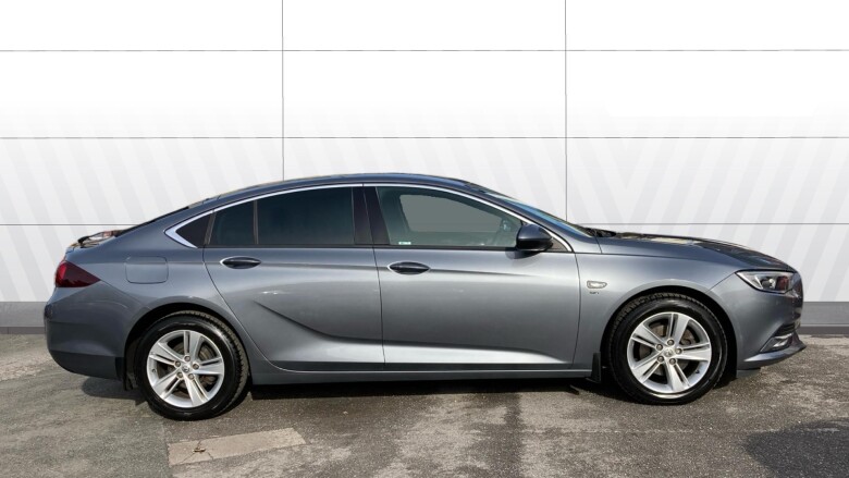 Vauxhall Insignia 1.6 Turbo D ecoTec [136] SRi Nav 5dr Diesel Hatchback